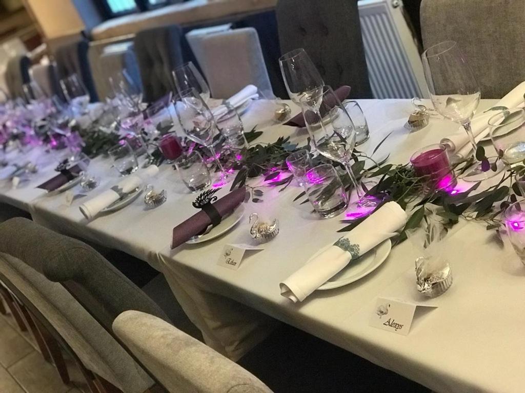 Kingswell Hotel & Restaurant - Boutique Hotel Didcot Exteriör bild